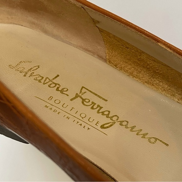 SALVATORE FERRAGAMO BROWN CROC LEATHER GOLD LOGO CHAIN LOAFERS SHOES - Picture 10 of 12